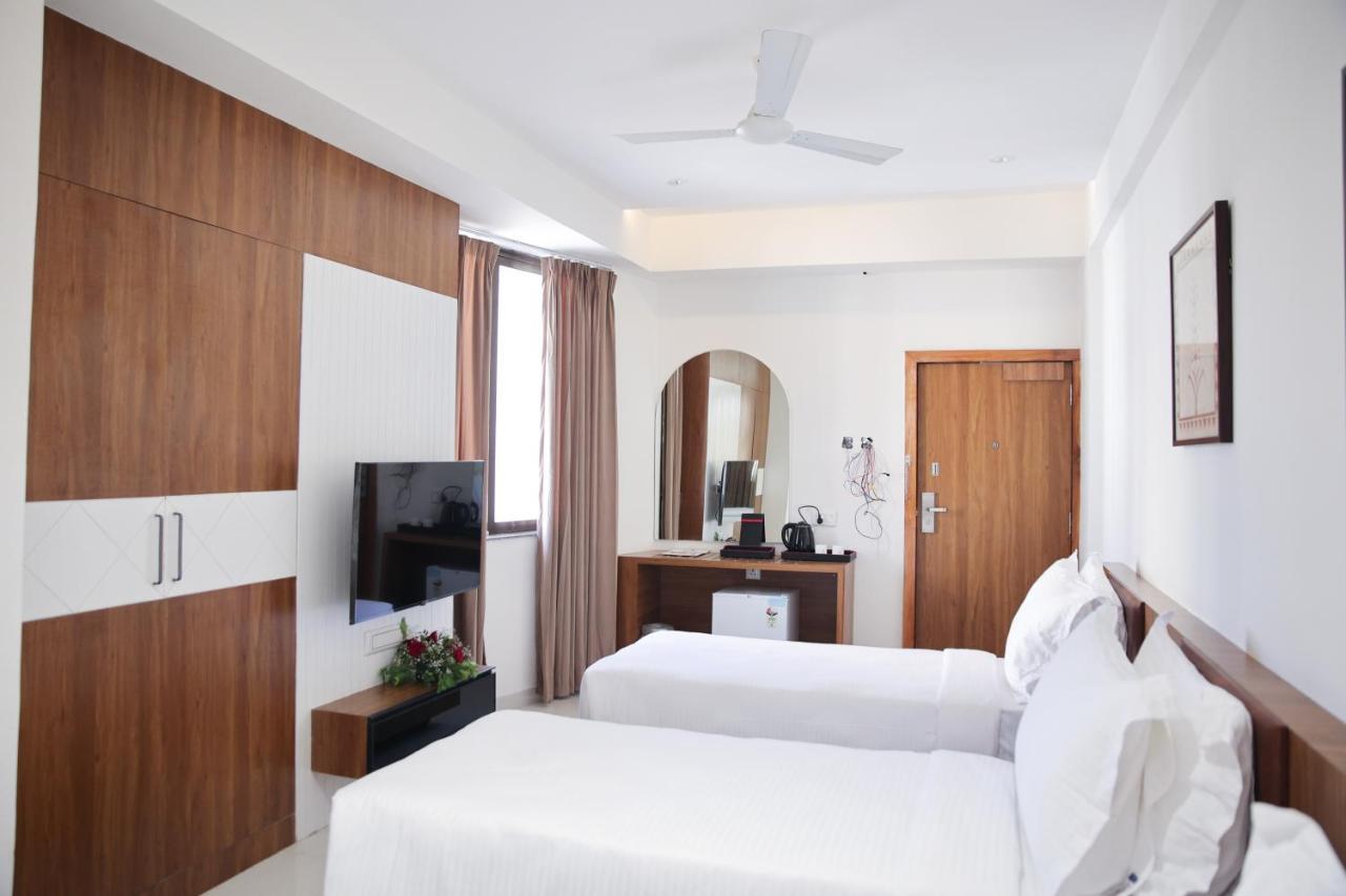 Lords Eco Inn, Ambaji Exterior foto